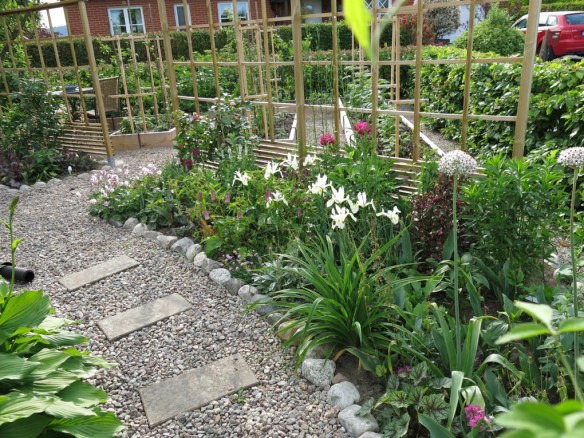 10 juni 14 skära rabatten 2